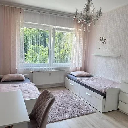 Wunderschoene In Linden Apartament *